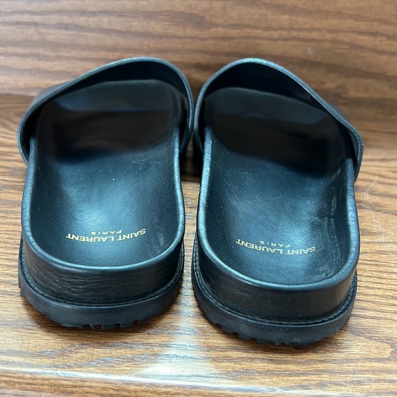 St. Laurent slides - Picture 4 of 8